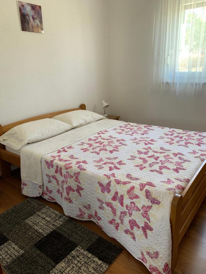 Green Hill Family Apartments Водице Екстер'єр фото